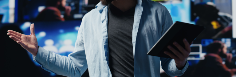 Imagem de um homem executivo de terno e relógio elegante